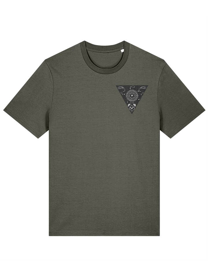 Unapologaytic - Wholesale T-shirt - Heren - Zwarte geborduurde biologische T-shirt met vlaggen.