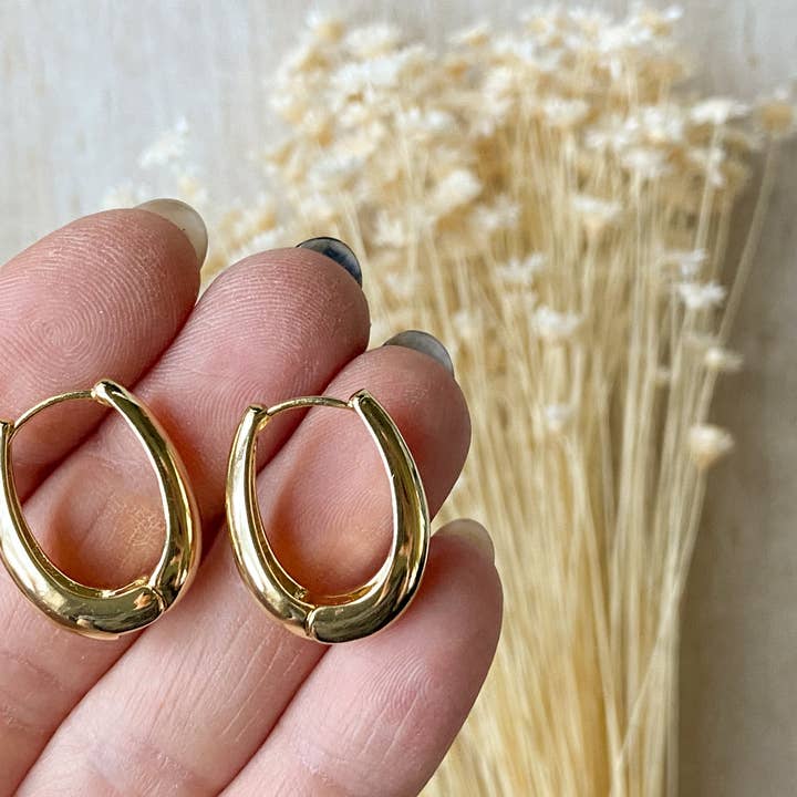 Agaveh girl - Wholesale Oorringen - Nola hoepels3