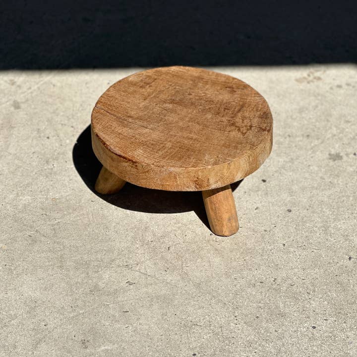Office Objets - Wholesale Stool - Small low three-legged stool in upcycled blond teak D:30 H:1565