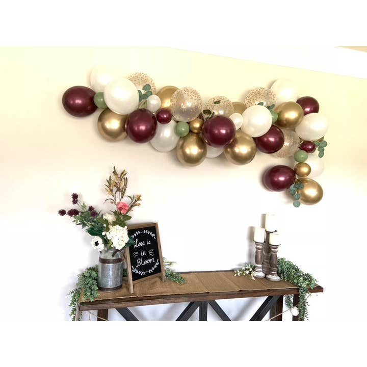 Hullaballoons - Vendita all'ingrosso Bandierine/Ghirlande - Ghirlanda di palloncini bordeaux ed eucalipto | Kit fai da te9