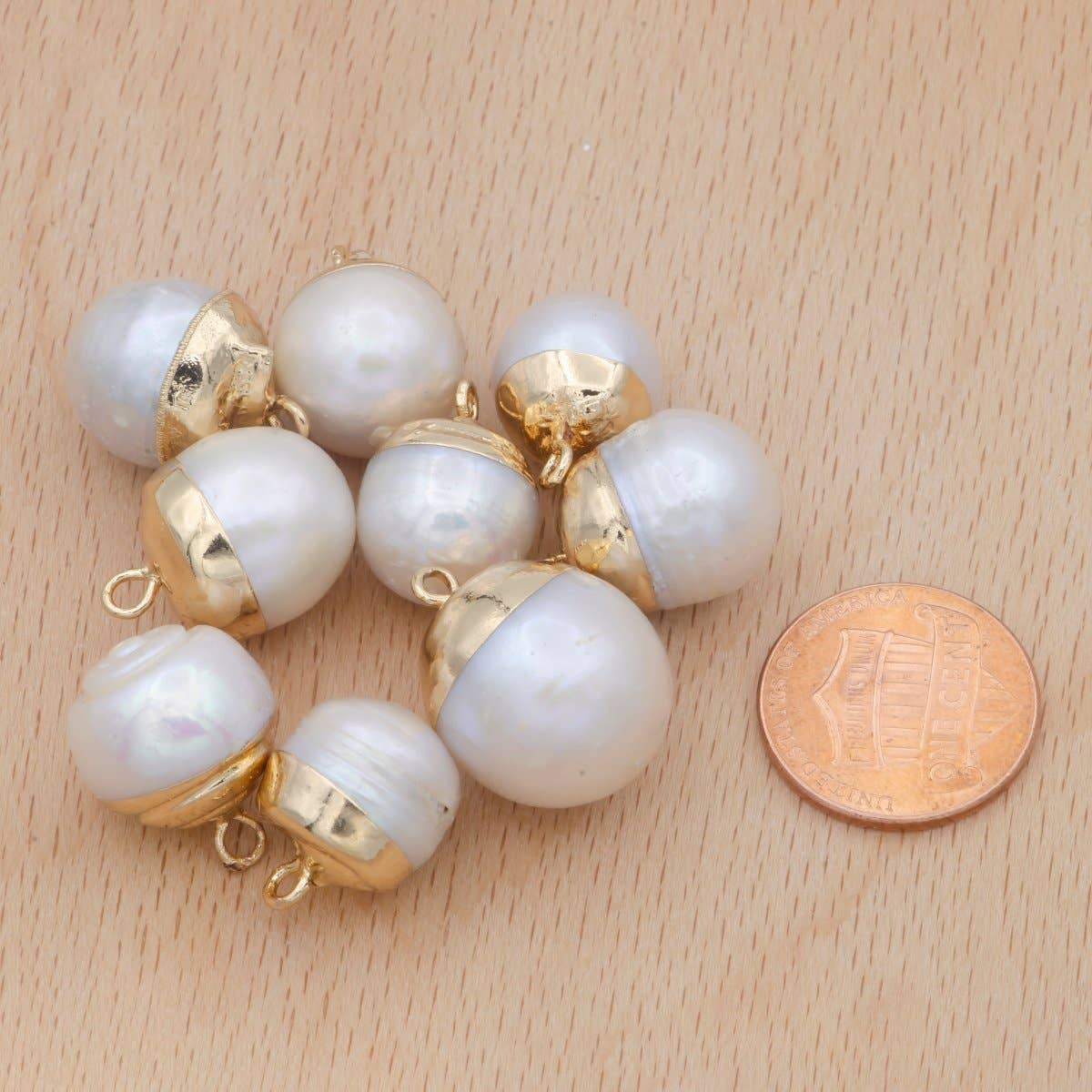 Aim Eternal – wholesale Individual charm/pendant – Freshwater Pearl White Round Ball Pearl Charm P-18202