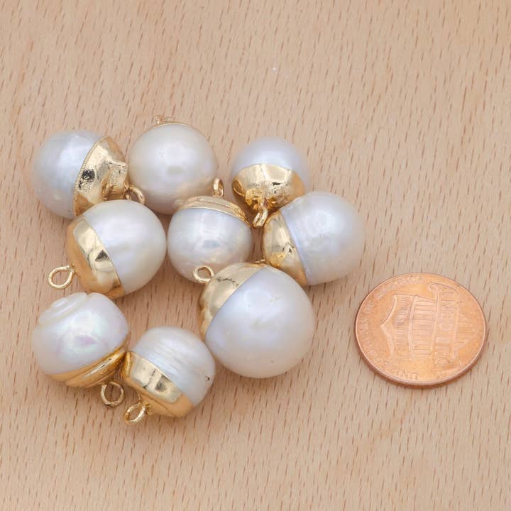 Aim Eternal – wholesale Individual charm/pendant – Freshwater Pearl White Round Ball Pearl Charm P-18202