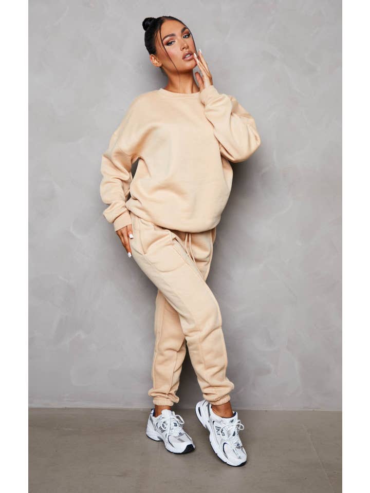 Femme Luxe – wholesale Lounge set – Women's – Nude Oversized Sweatshirt & Front Seam Joggers Loungewear Set - Seville