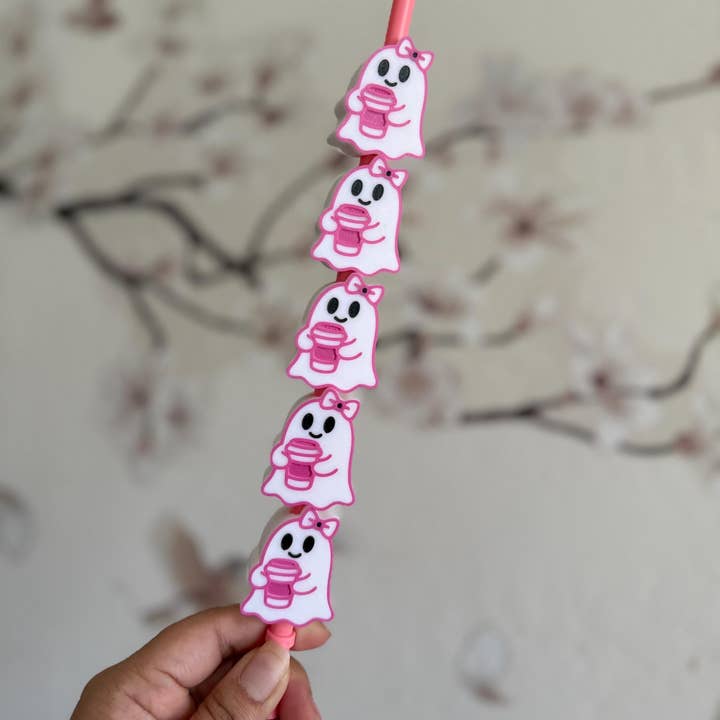 Topper de paille fantôme rose. Topper Stanley. pour la vente par Roussell Prints and Demand LLC