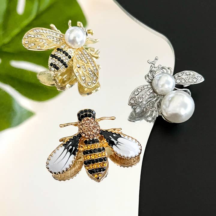 Elegant rhinestone bi-broche, luksuriøs insektreversnål for engroshandel hos SoapElenGlen