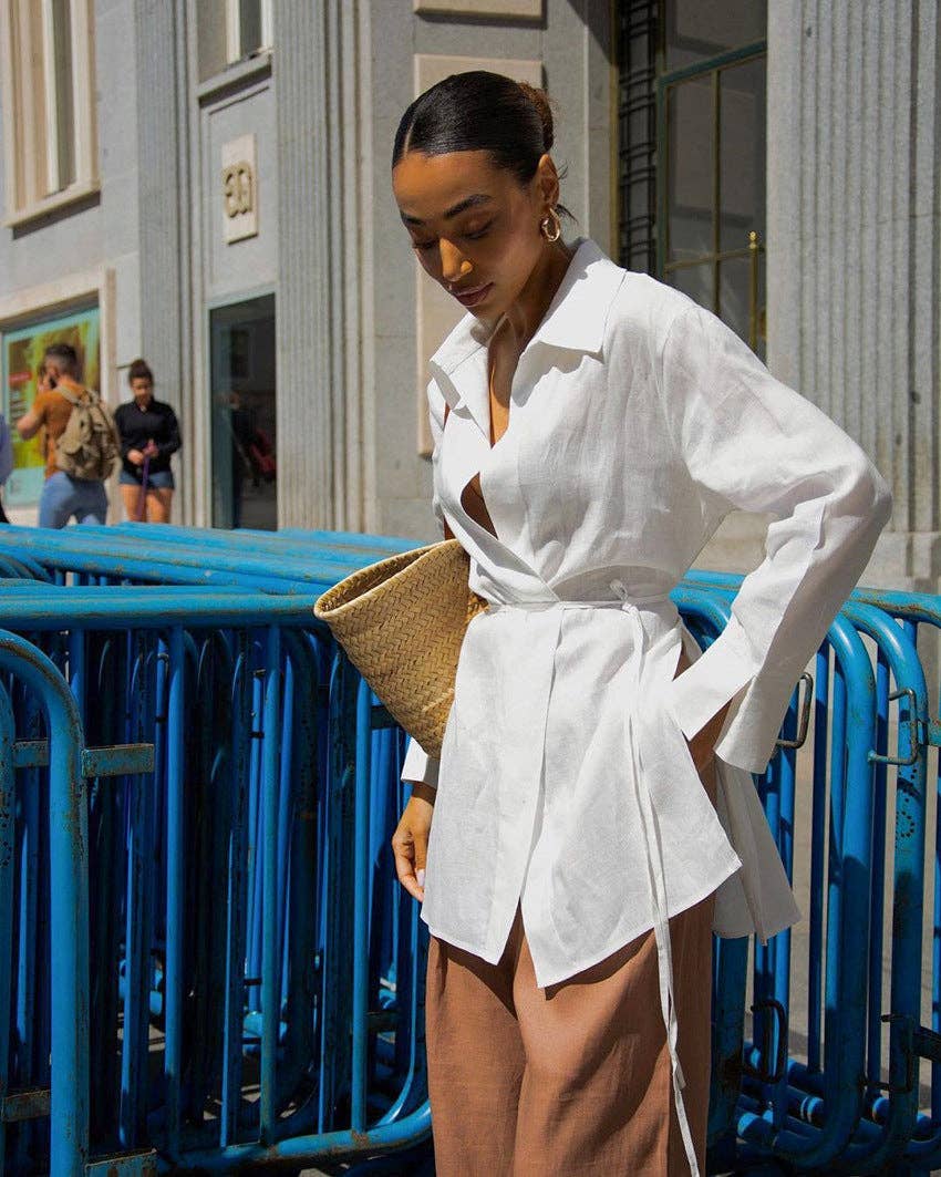 Marayn – wholesale Buttoned-down shirt – Women's – White Linen TieFront Blouse EuroChic Autumn Style2