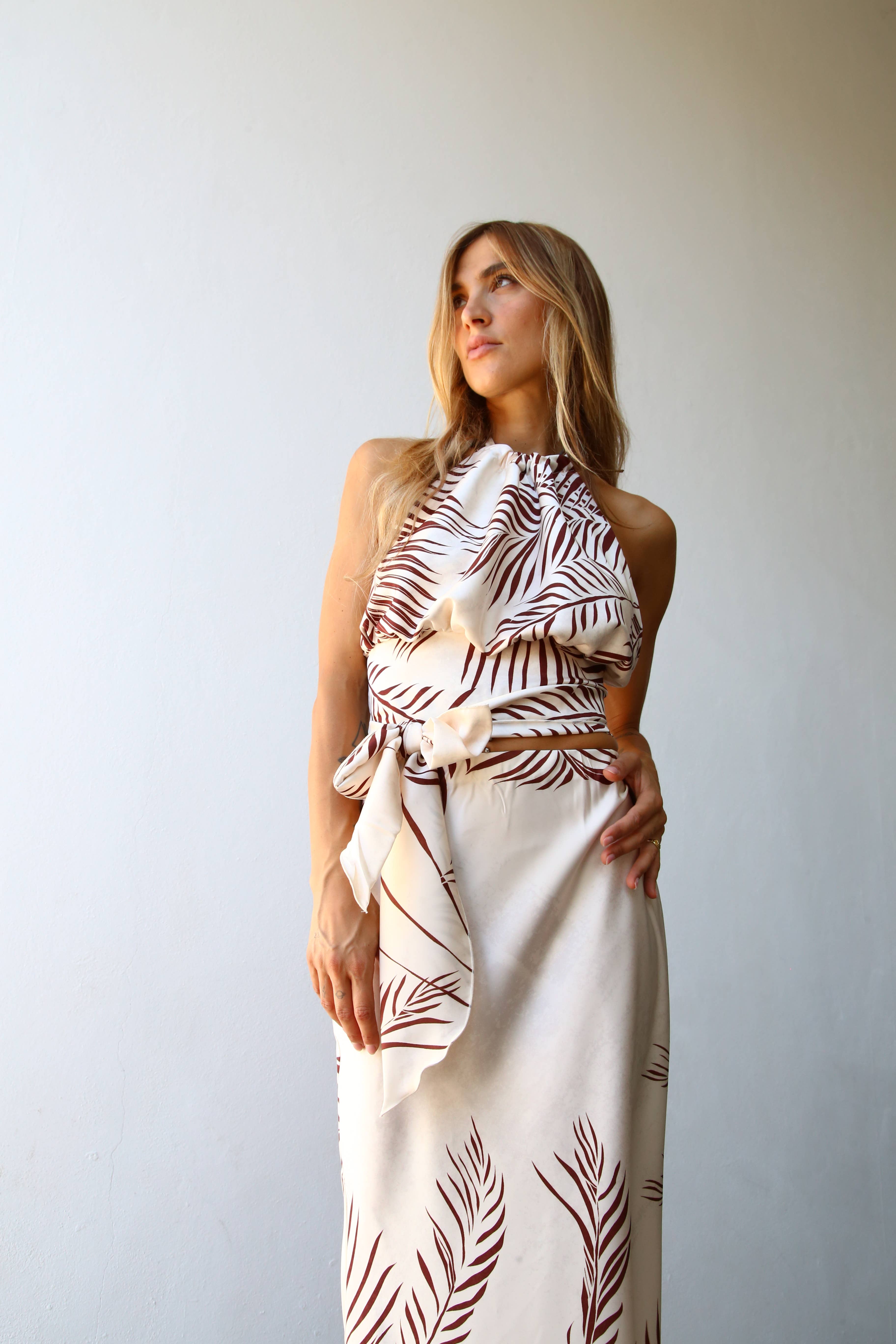 P4006 TOP AMERICANA WITH STRAP AND BROWN PALM SASH for wholesale on Faire1