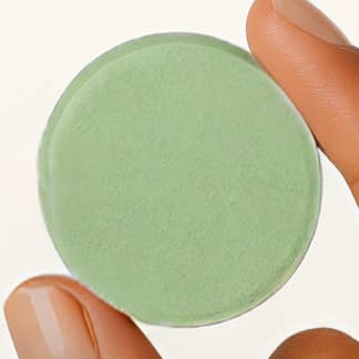 ÅNDE BRUSEBADS-DAMPBOMBER for engroshandel hos SOIE