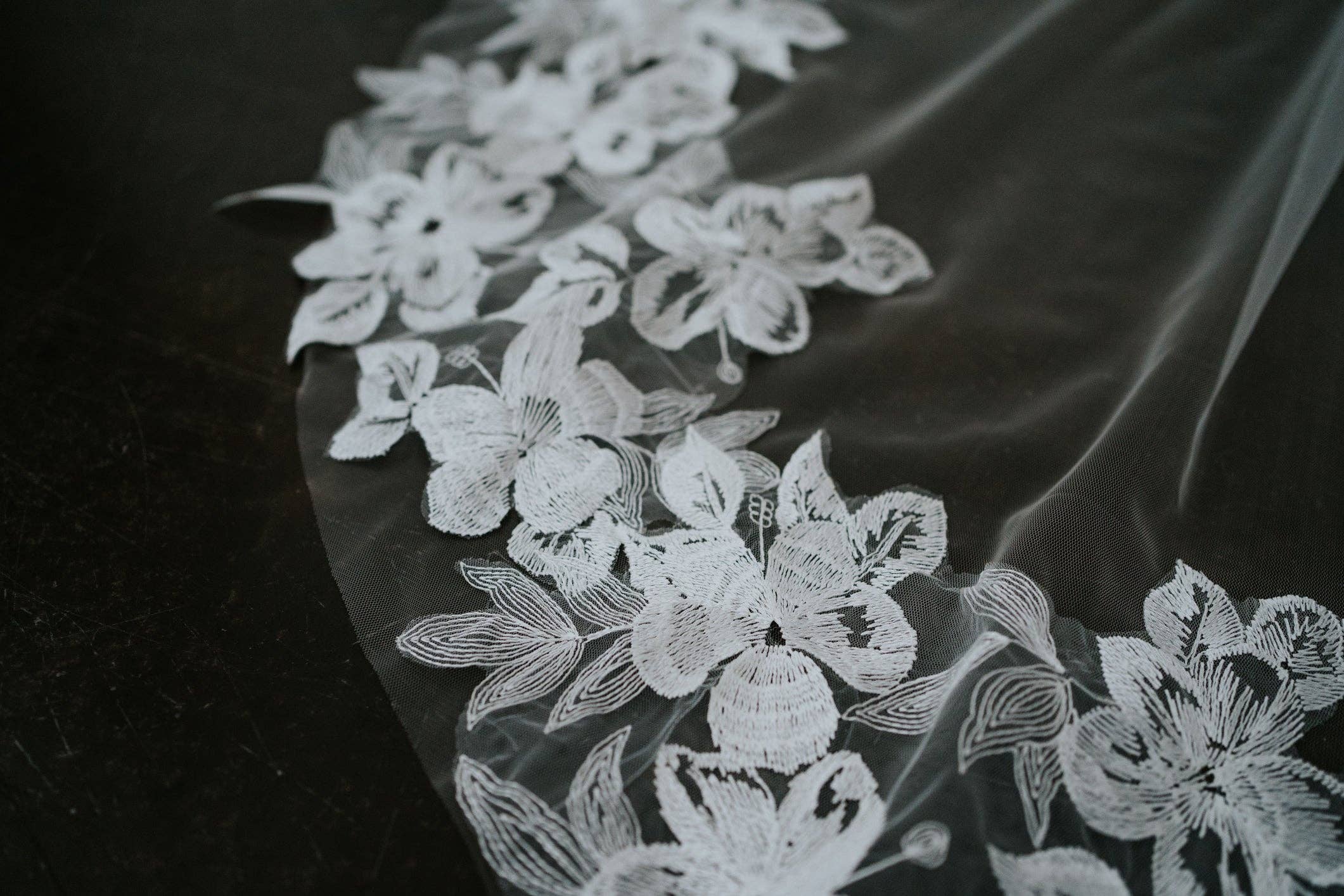 Brides and Belts - Wholesale Veil - Women's - Cathedral Length Handmade Lace Veil in Off-White2