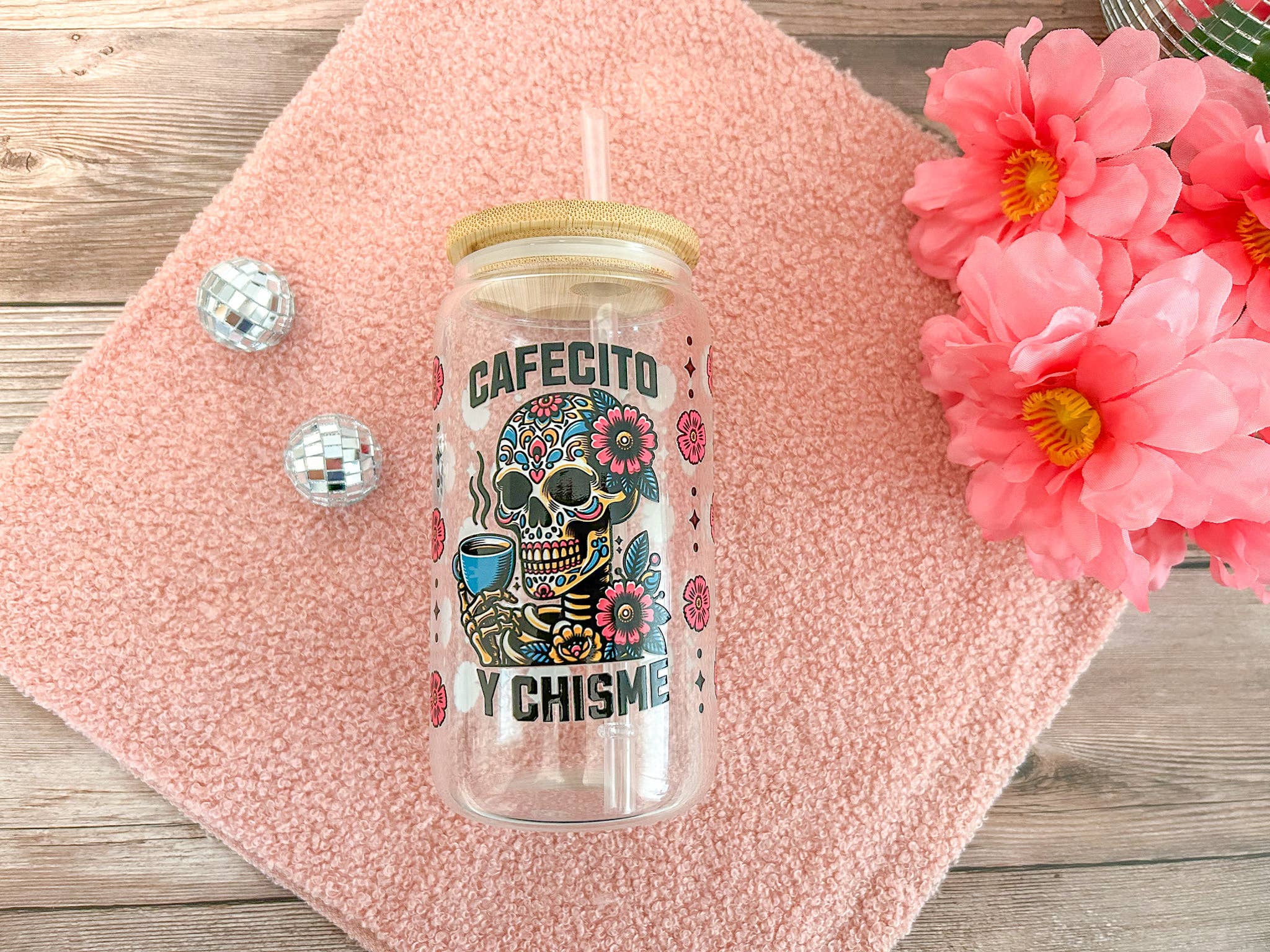 Oh So Latina - Vente Verre/tasse - Verre Cafecito y Chisme 16oz avec couvercle en bambou et paille1