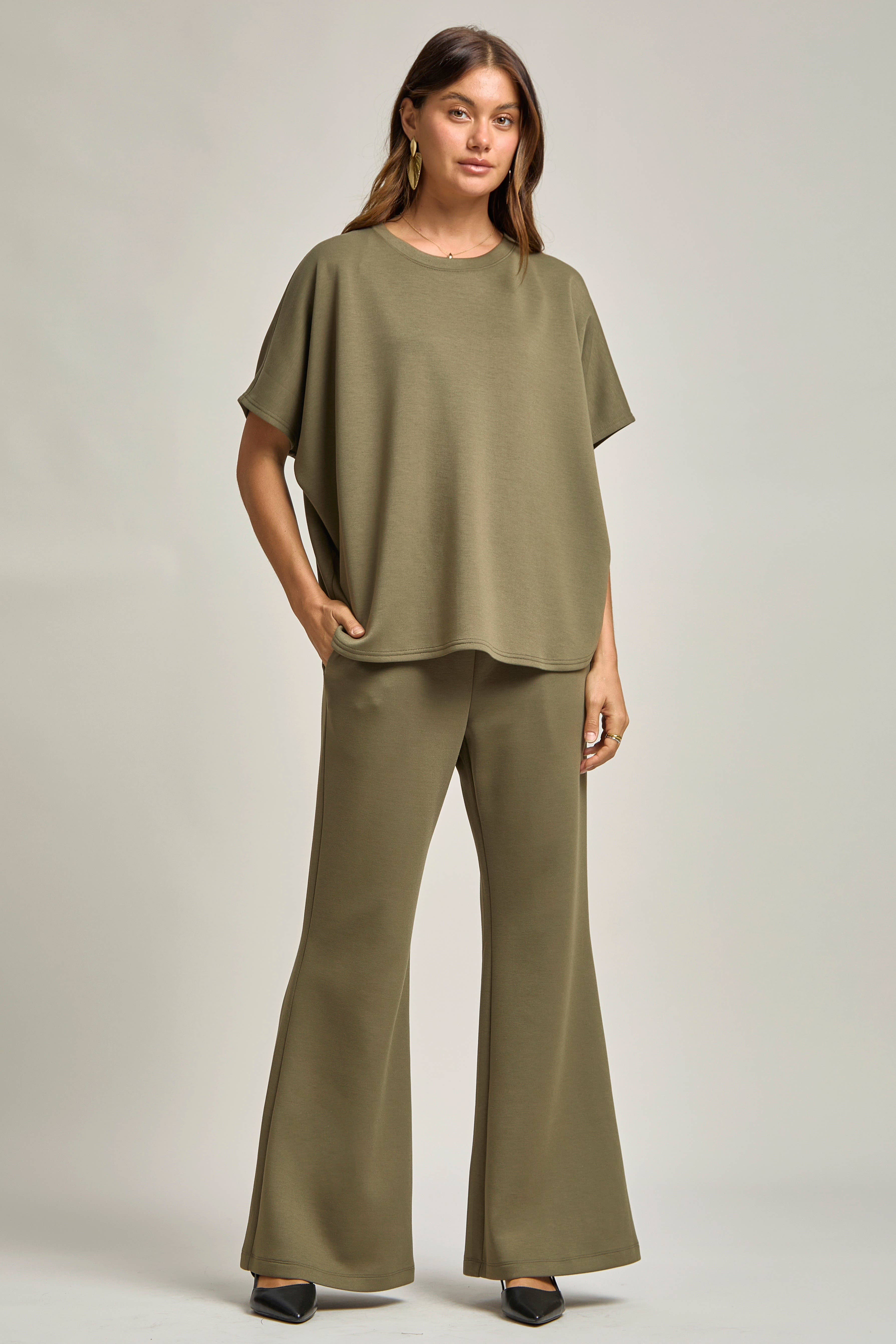 Dear Scarlett – wholesale Lounge set – Women's – Poncho Top + Bell Bottom Modal Set7