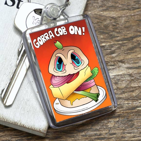 Casquette Cob On ! Porte-clés pour la vente par Black Country Cards