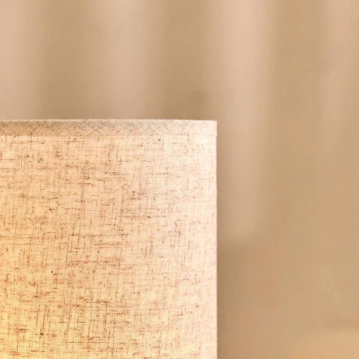 Tavellio - Vente Lampes d'appoint/de bureau - Lampe de table en bois sans fil Ben Dark Brown | Rechargeable, dimmable et jusqu'à 100 heures d'autonomie16