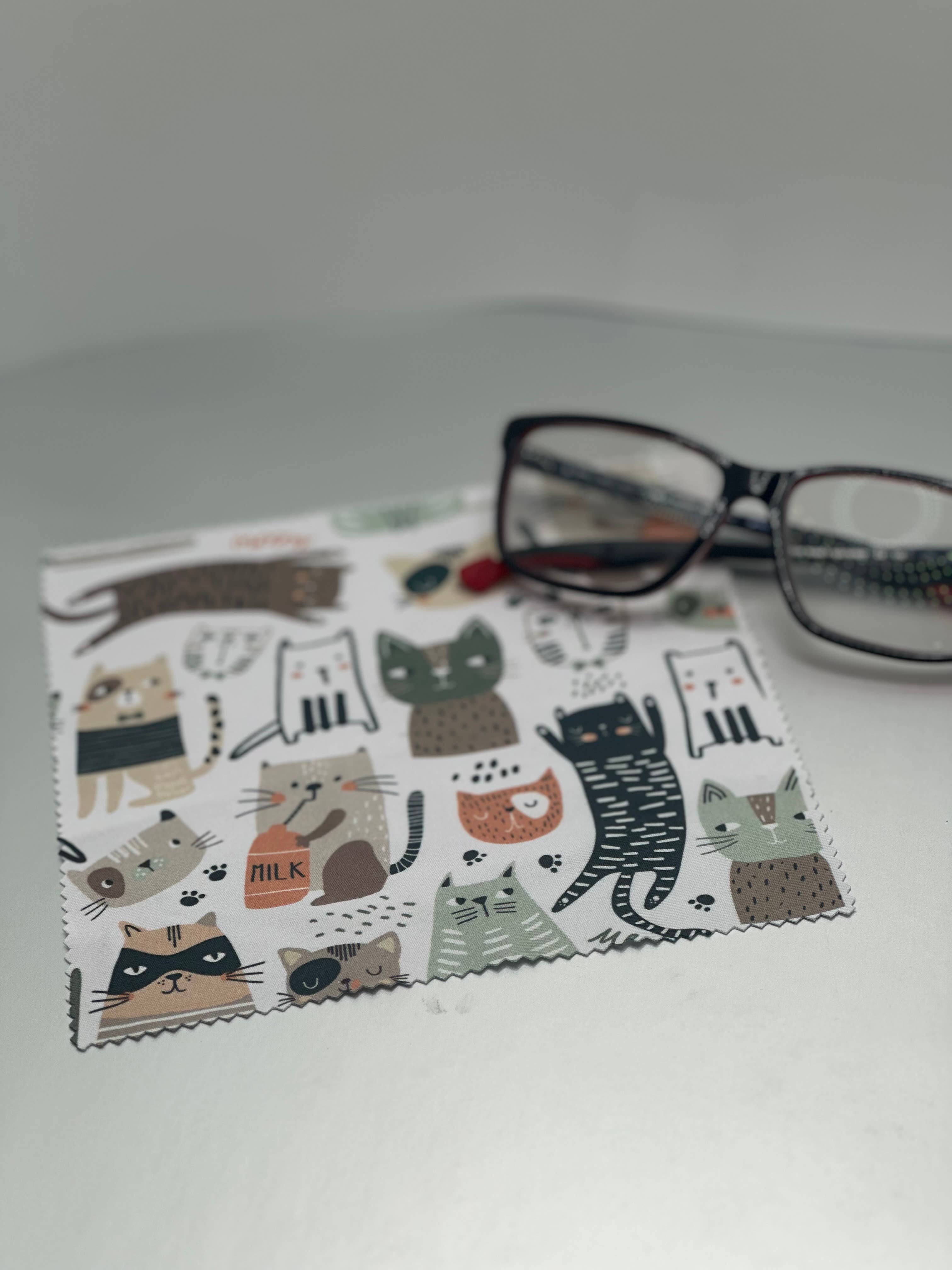Crooked Halo - Wholesale Lens Cleaner - Kitty Cats 6x6 Lens Cleaning Cloth