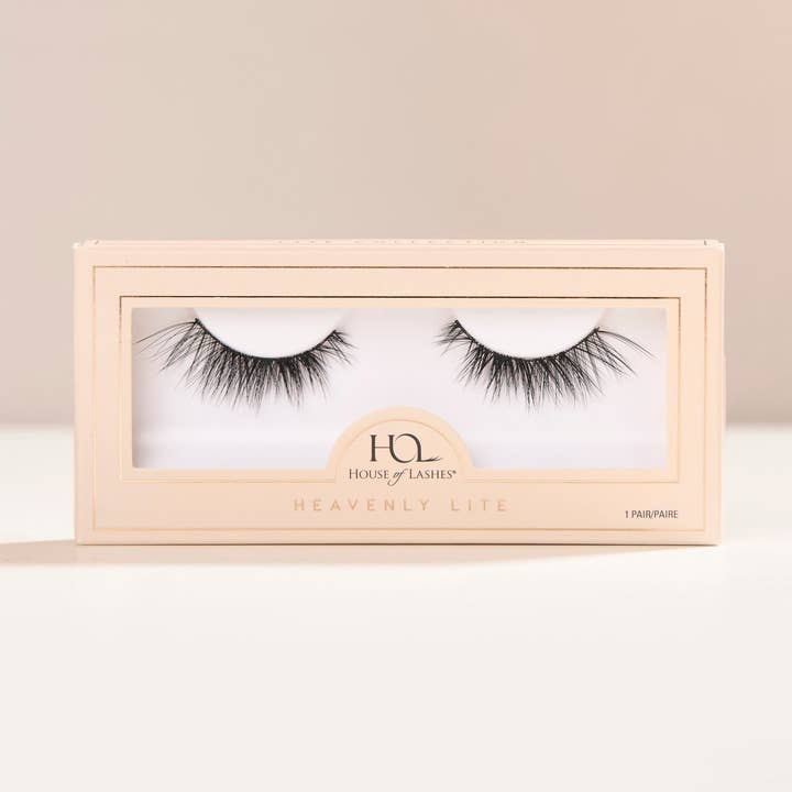 Céleste Léger pour la vente par House of Lashes