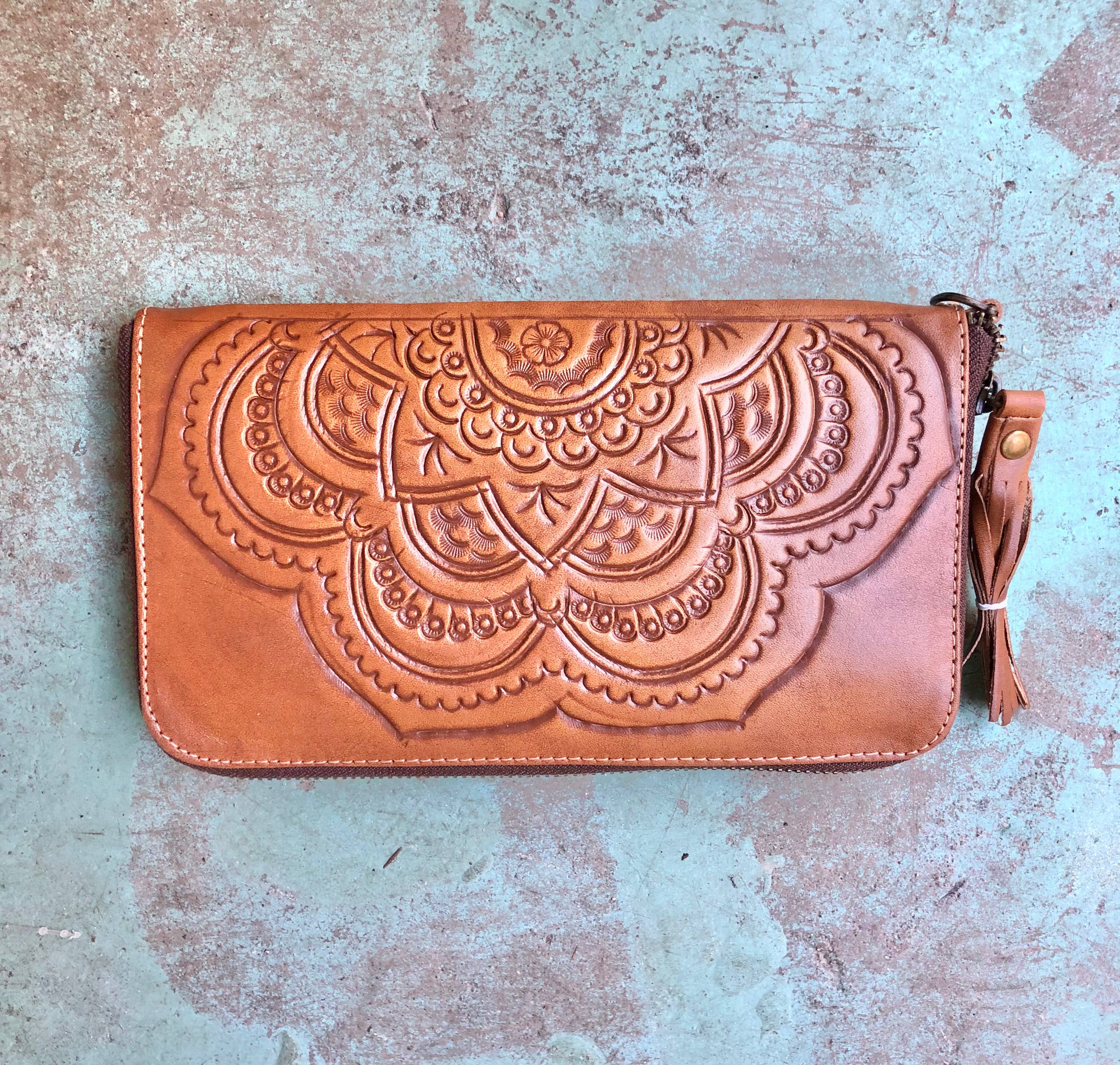 LEADERS IN LEATHER - Wholesale Wristlet - Zip Around Tooled Leather Wallet with Detachable Wristlet17