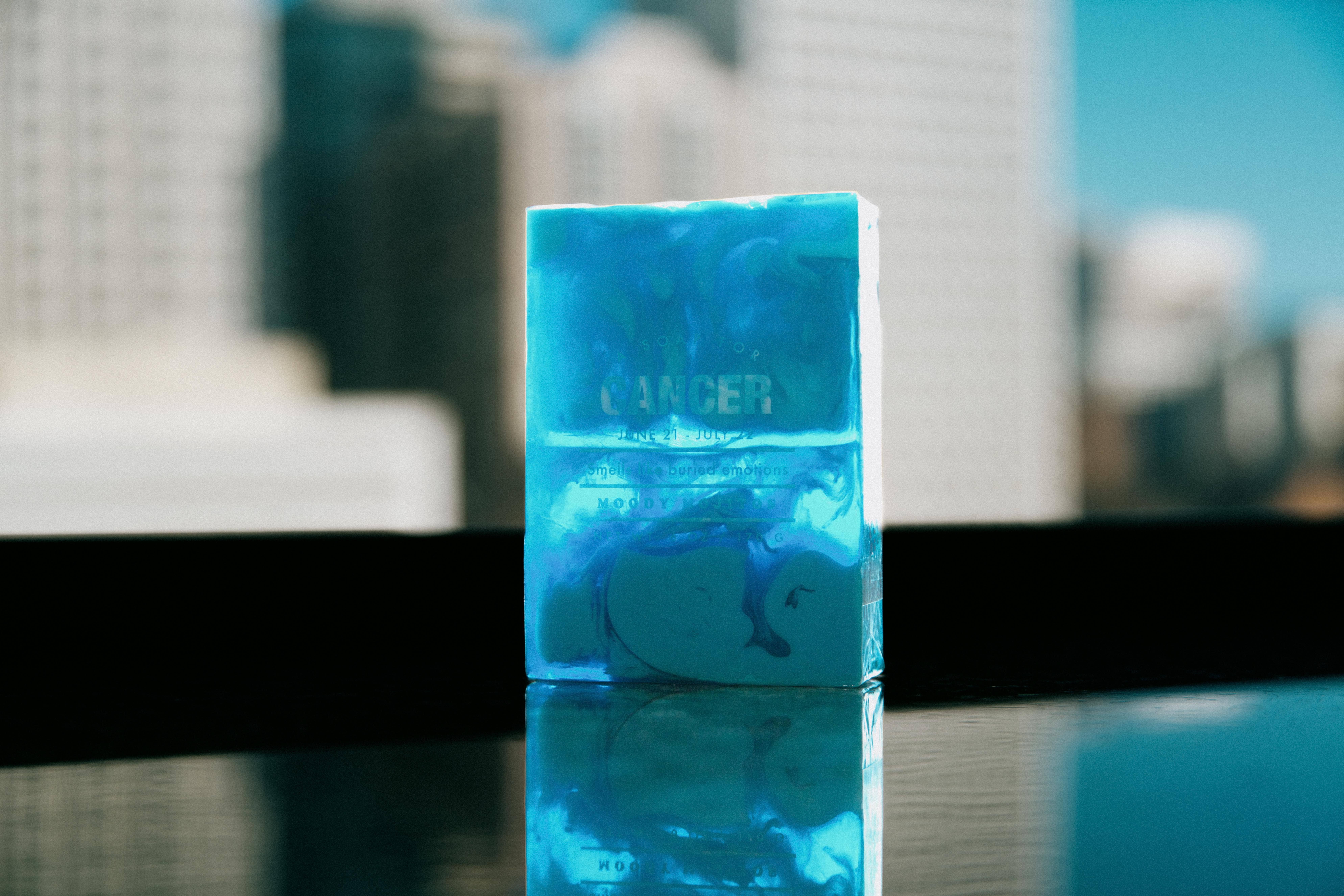 Whiskey River Soap Co. - Wholesale Zeepblok - Astrologie Zeepkanker1