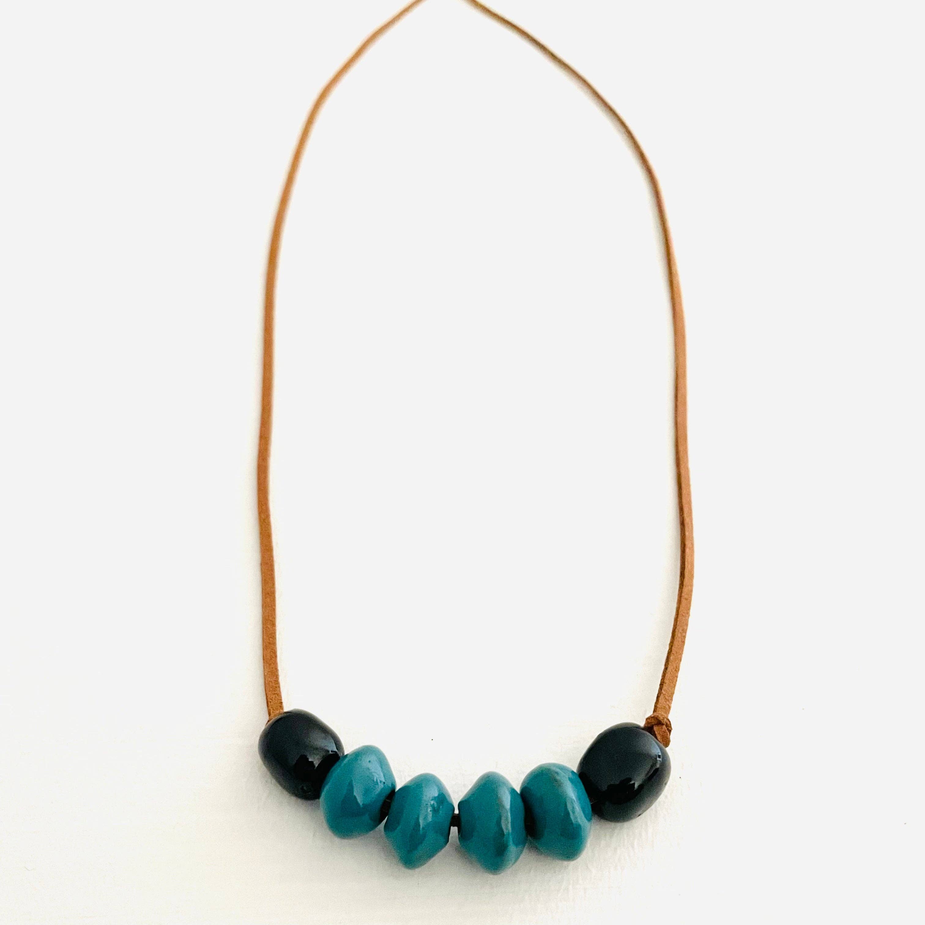 Beautifully Made Fair Trade - Wholesale Beaded/Pearl Necklace - Haiti | Necklace - Beads (10 colors)10