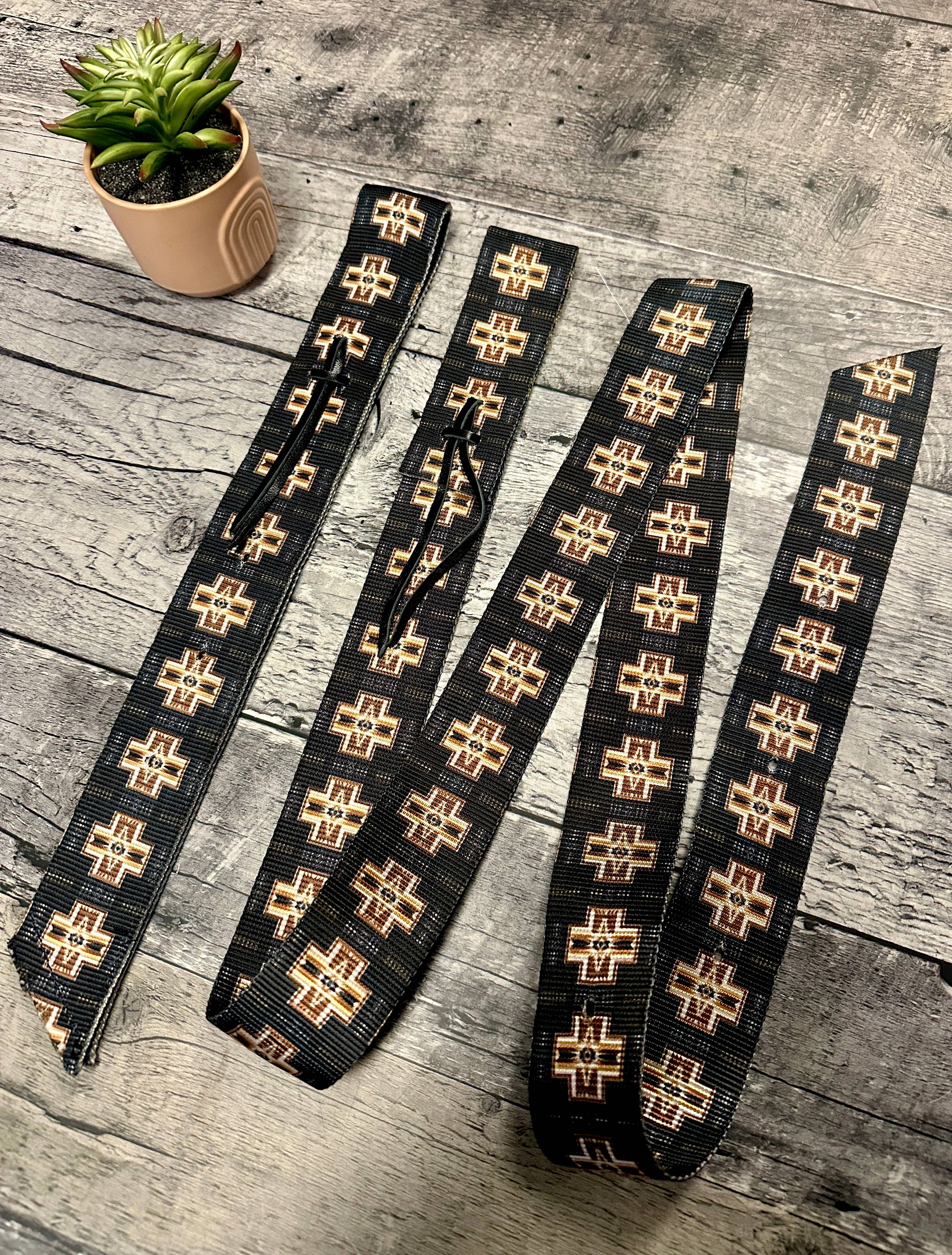 Schulz Equine - Wholesale Paardrijuitrusting - Set van nylon Latigo en Off Billet26