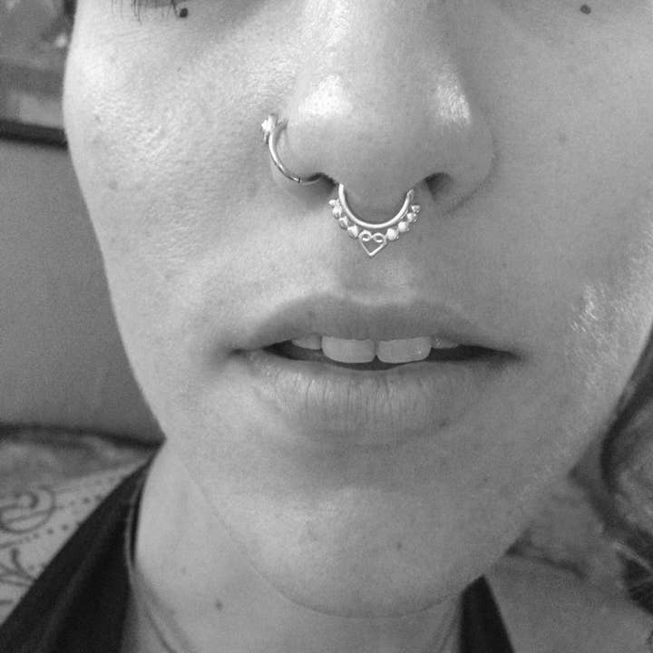 JAYA MOKSHA - Vente Anneau de nez - Anneau de faux septum en argent / Bijou de faux septum8