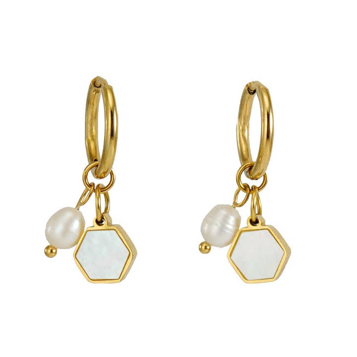 Mio Queena - Wholesale Huggie Earrings - Pearl Shell 18K Gold-plated Stainless Steel Earrings - FGS6