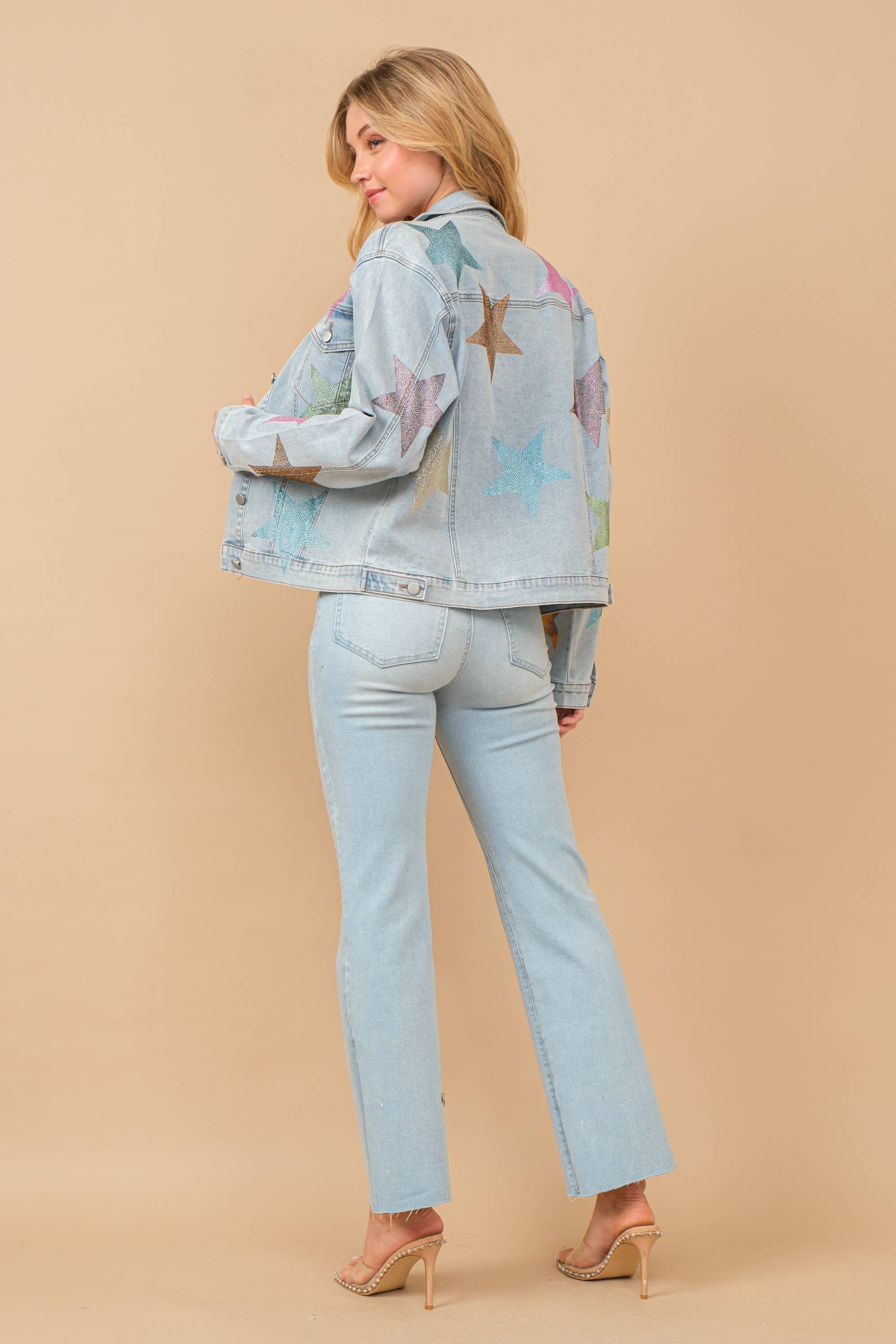 LÄTT TVÄTT 80135P-Lätt skimrande glittrande stretchjeans i mellanhöjd för wholesale på Faire6