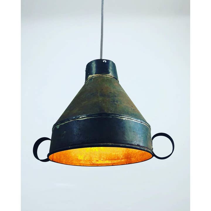 Funnel lampe Henkel i industrielt design for engroshandel hos VintageLampenManufaktur