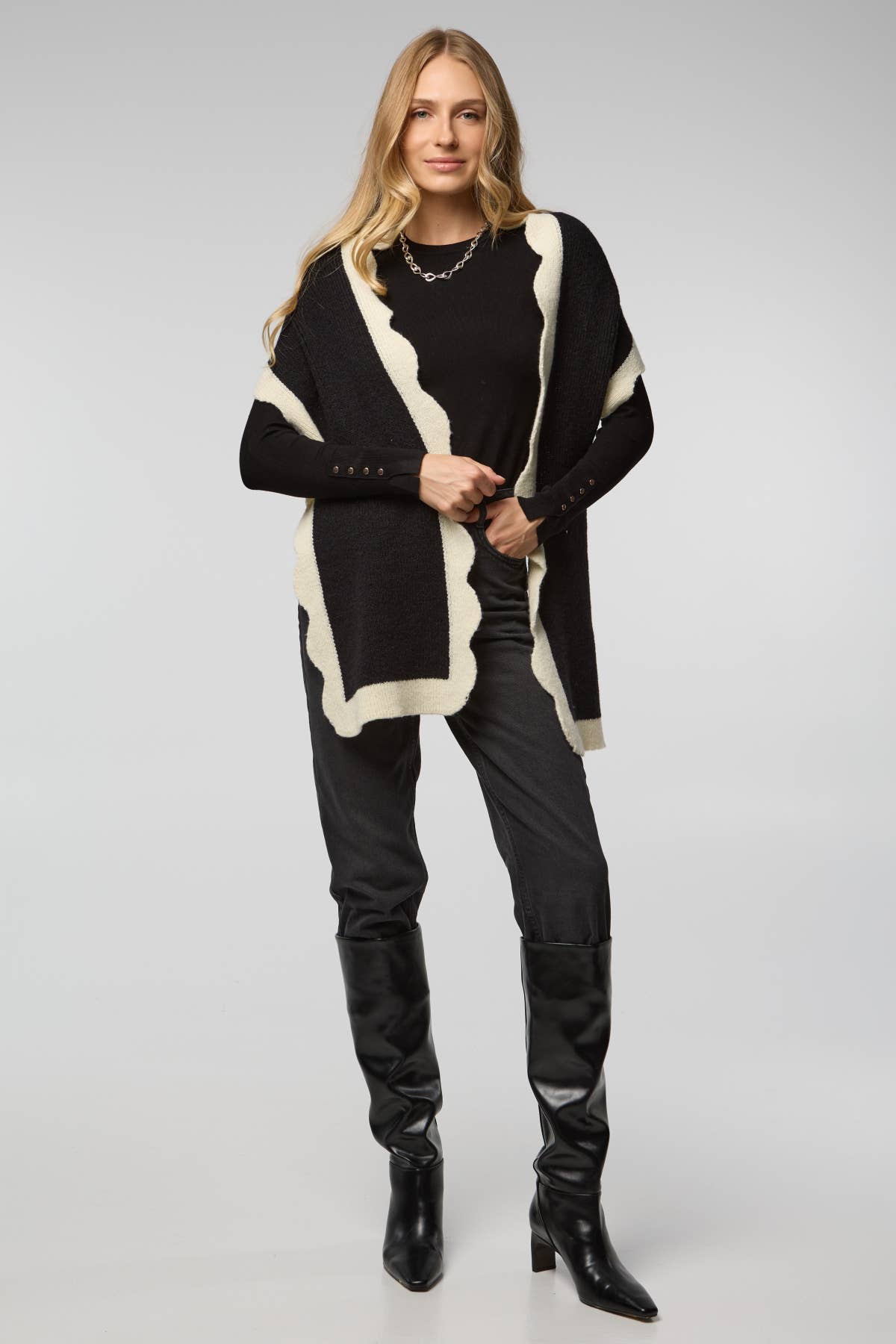 SAACHI - Wholesale Scarf - Women's - Scallop Trim Knit Scarf0