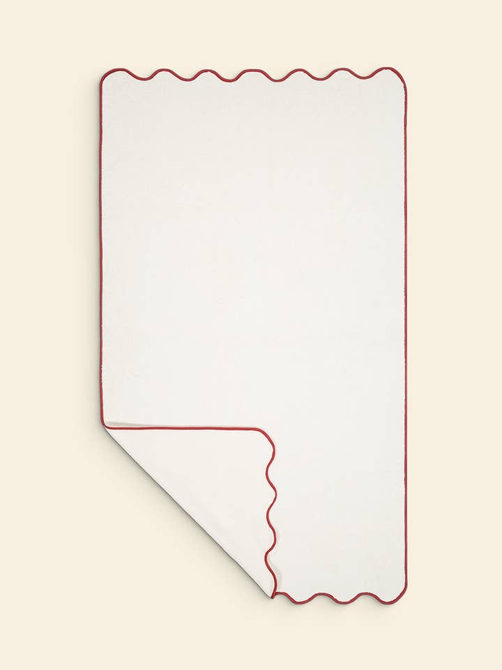 A toalha de banho ondulada em algodão marfim e bordô por atacado de Tomète