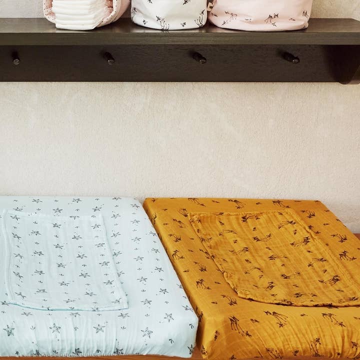 FANNY FAWN BRUN SUKKERSKIFTEMÅTTE for engroshandel hos Rose in April