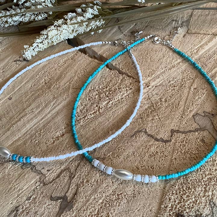 Tour de cou, tour de cou perlé, tour de cou perlé turquoise pour la vente par Beautiful Boundaries