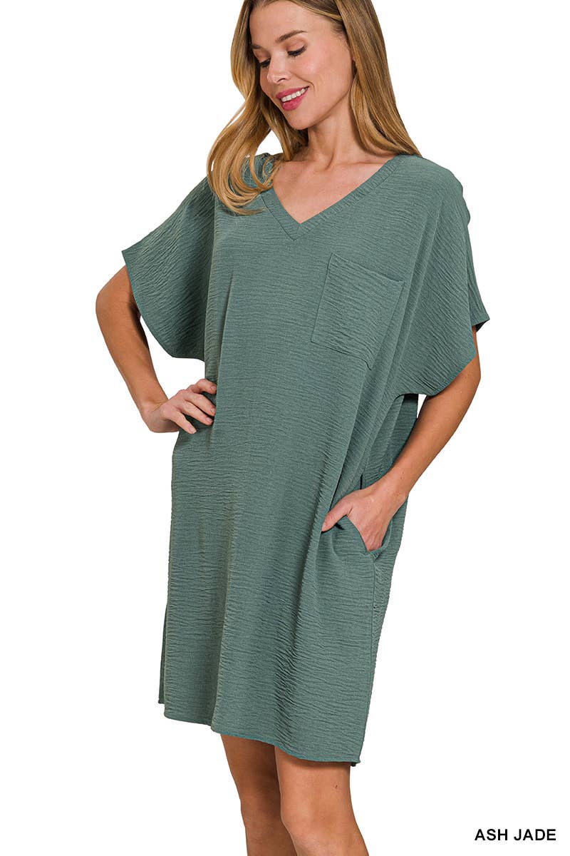 42POPS – wholesale Klänning - Dam – .Woven Airflow V-ringad T-shirtklänning med fickor10