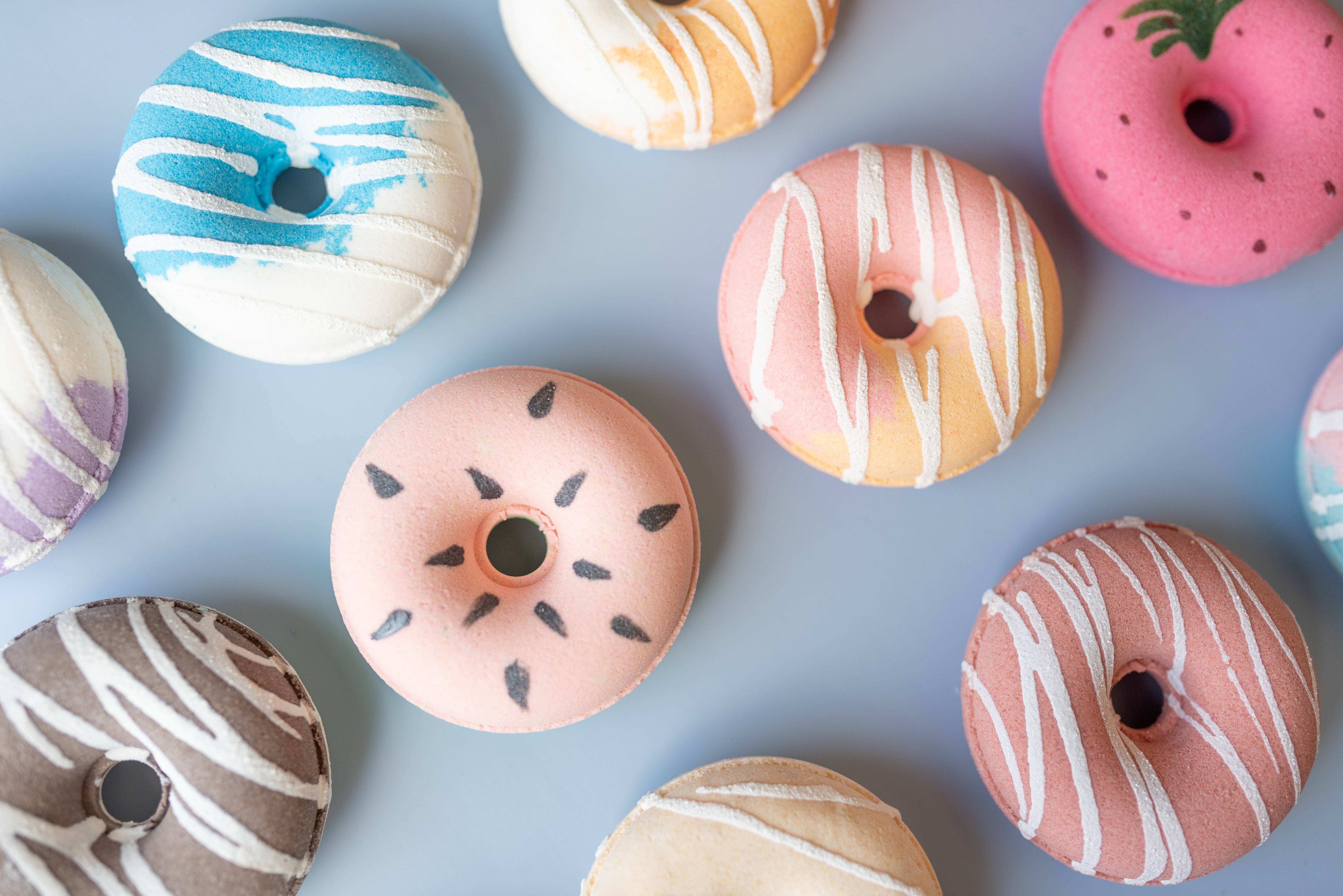 Luxiny Products - Luxurious Bath and Body - Wholesale Bath Bomb/Fizz - Donut Bundle (36) Donut Shaped Bath Bombs - NO BOX2