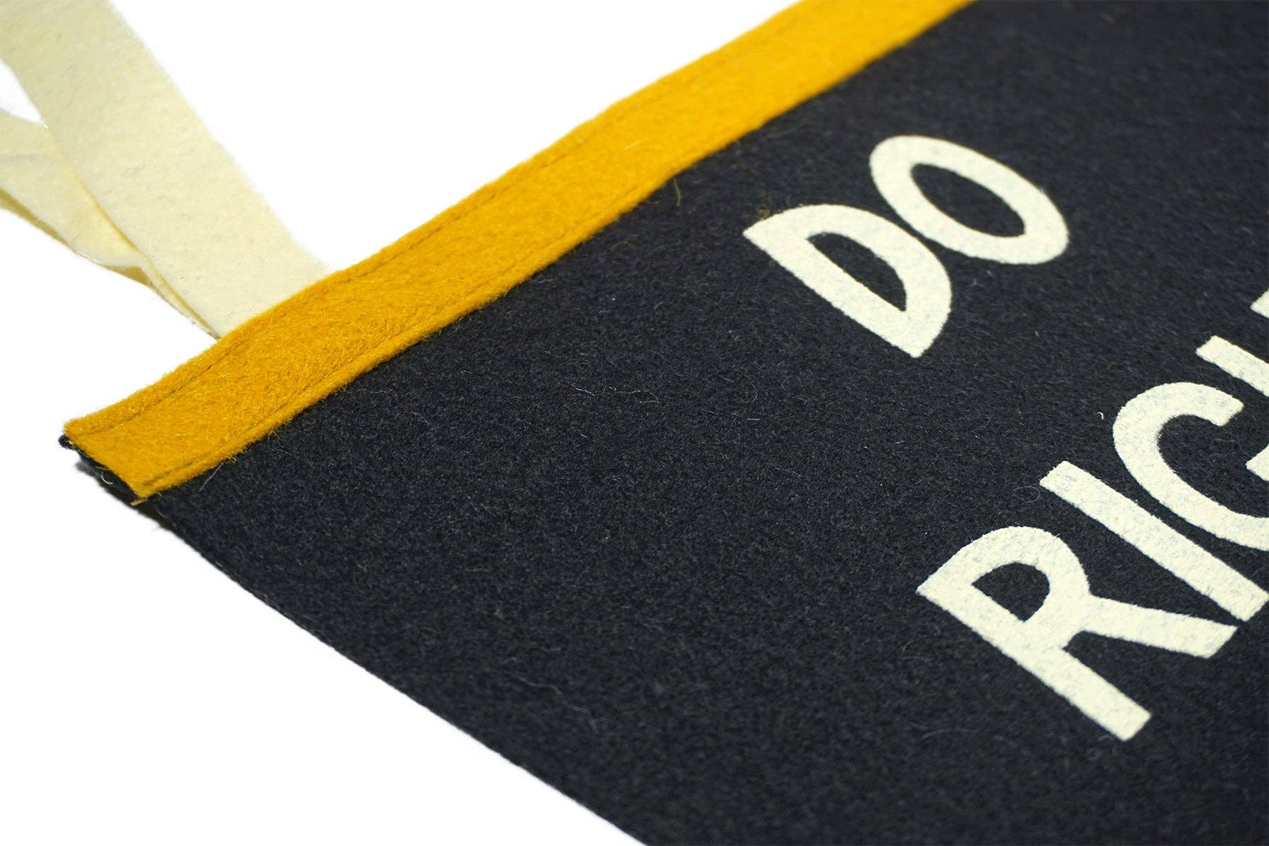 Oxford Pennant – wholesale Flagga – Gör rätt och frukta ingen människa vimpel1