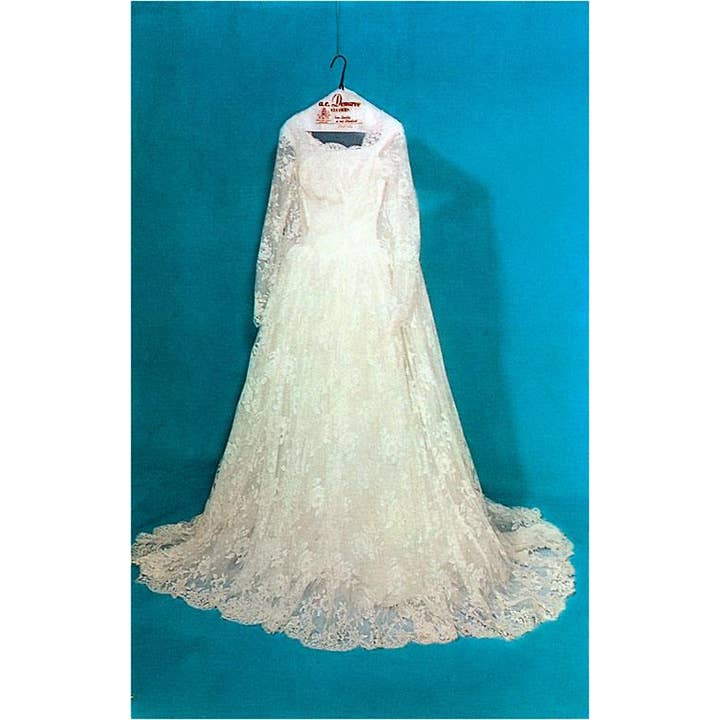 Gratulationskort NP-123 Brudklänning för wholesale av Found Image Press