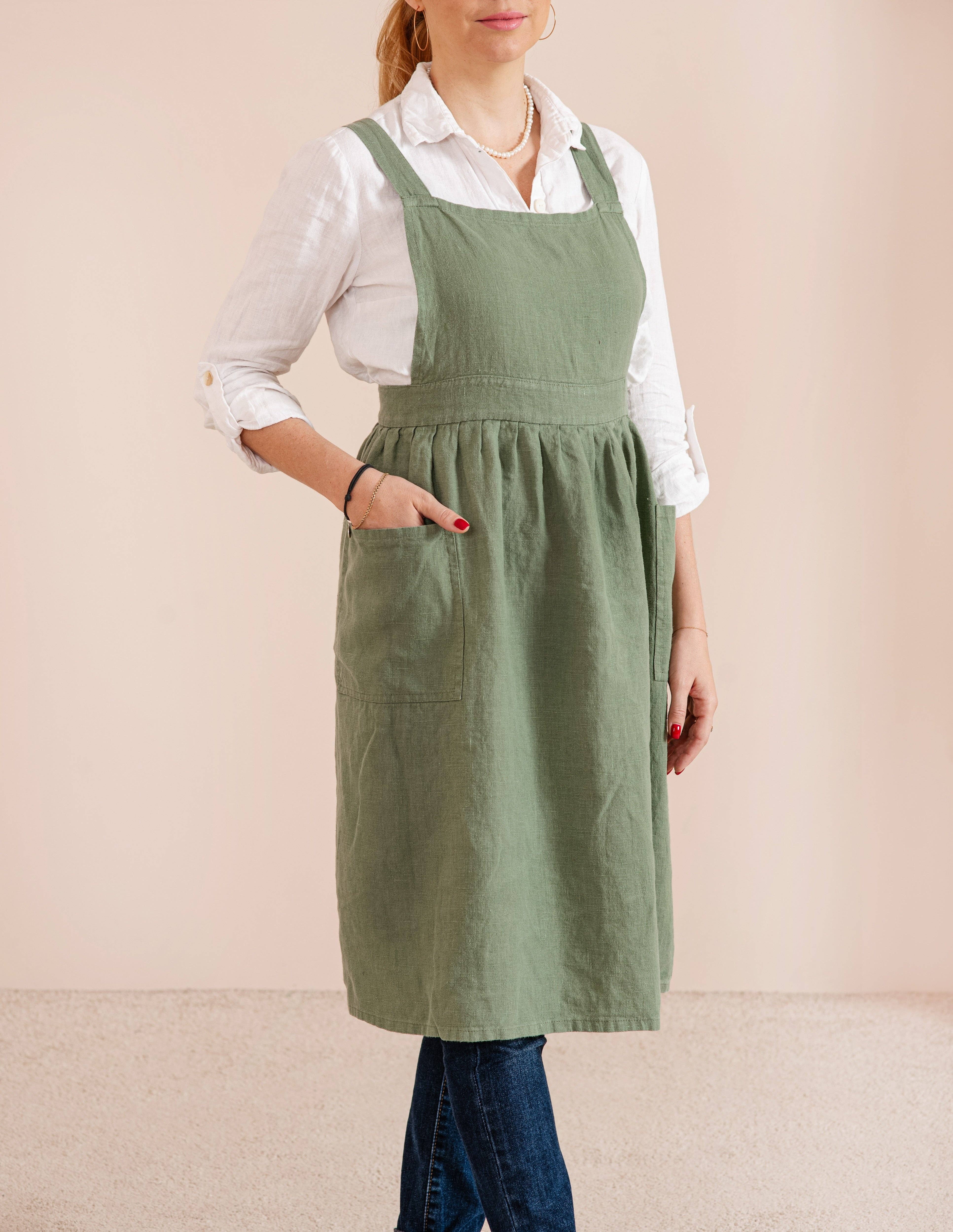 LinenQ - Wholesale Apron - Linen pinafore apron dress in various colors5