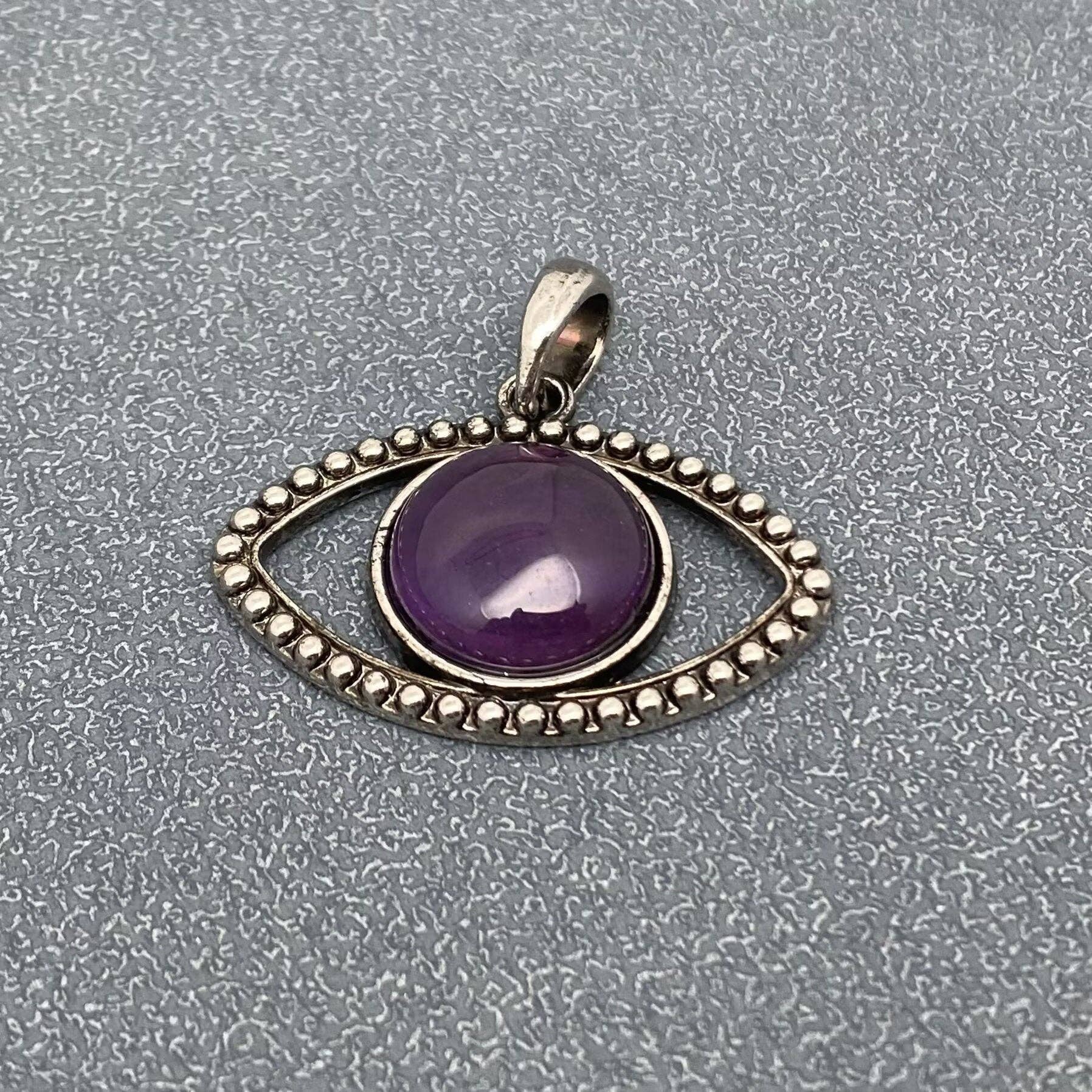 Mio Queena - Wholesale Individual Charm/Pendant - Vintage Natural Stone Evil Eye Charms (Single Pendant) - CS18