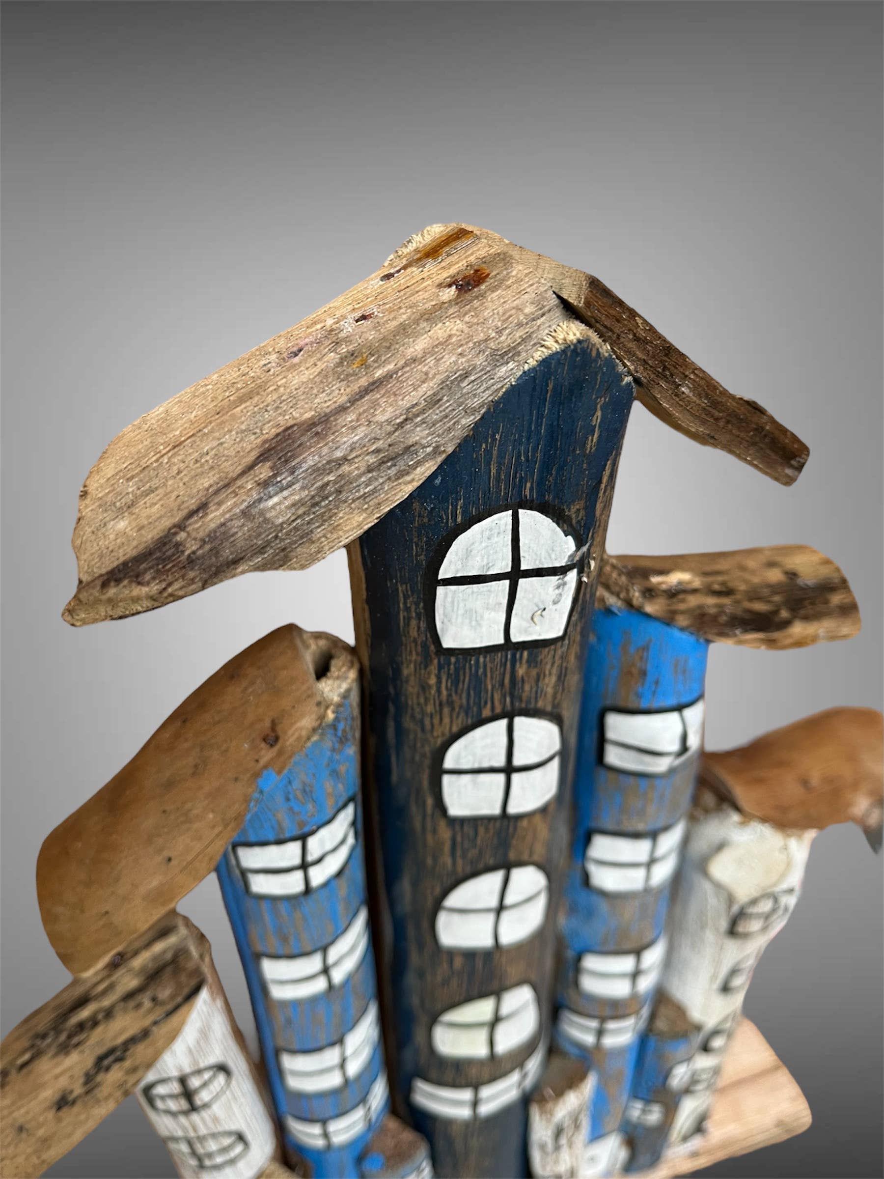 Batik Indah - Wholesale Wall Hook - Painted wood abstract key holder - hanging house from Bali. 3