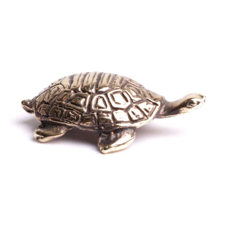Tortue figurine miniature animal porte bonheur en métal pour la vente par SARL FELINEA