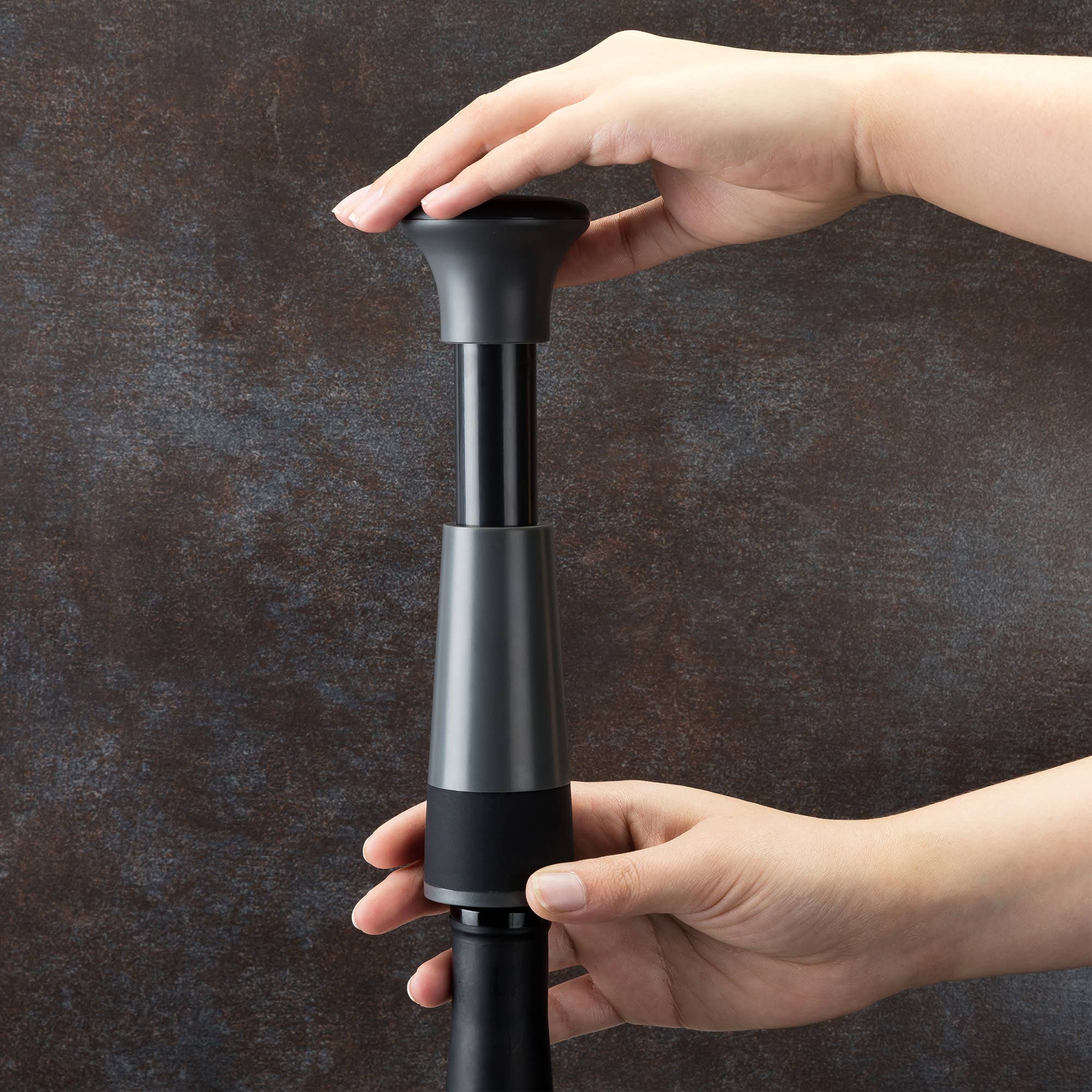 HOST - Wholesale Wine Stopper - AirLOCK™ Vaccuum Pump Wine Preserver Set of 32