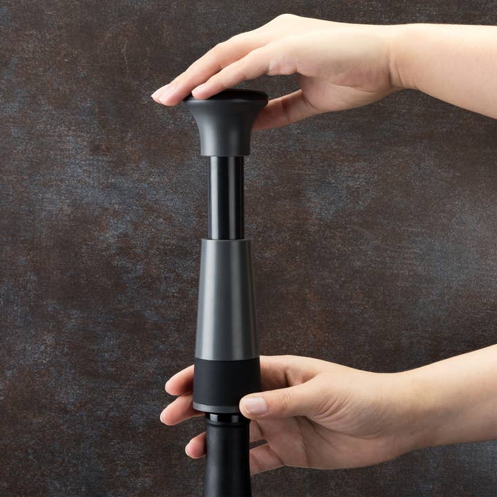 HOST - Wholesale Wine Stopper - AirLOCKâ„¢ Vaccuum Pump Wine Preserver Set of 32