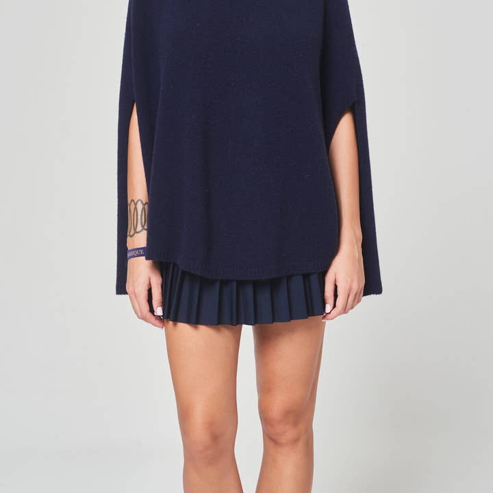 Poncho Luna By Francesca Zazza for wholesale by LA Pure BV