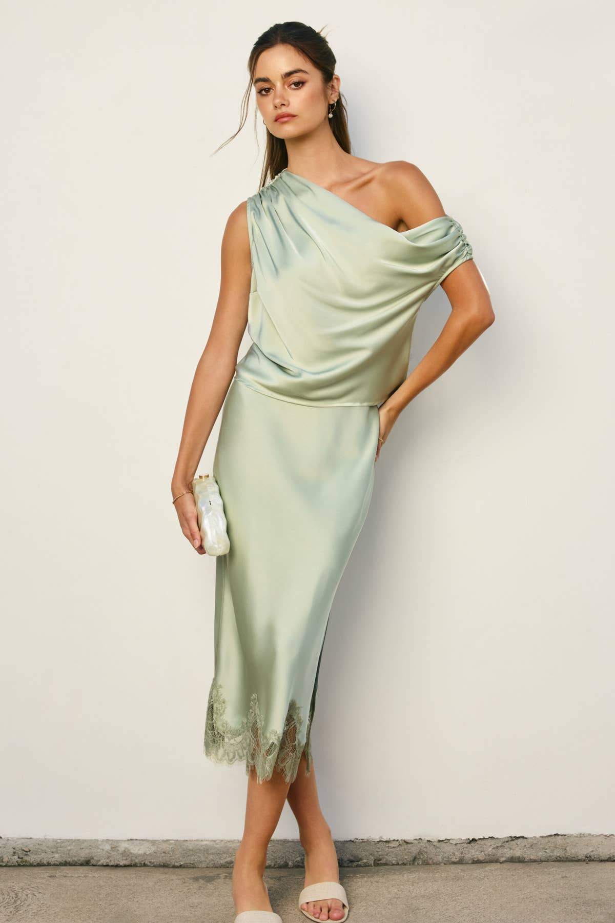 Dress Forum - Venta al por mayor Falda - Mujer - Falda lápiz de satén opaco con dobladillo de encaje (1)29