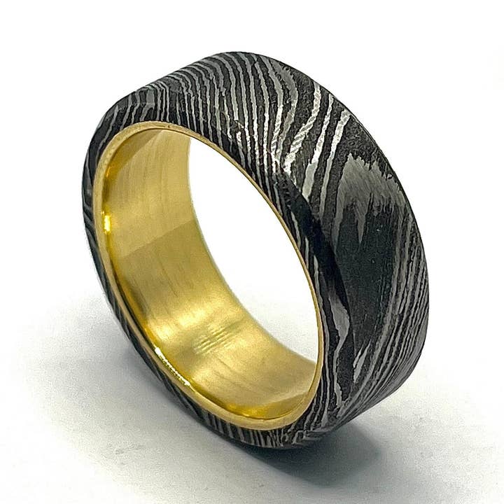 Anello Damasco Uomo, Anello Damasco, Anello di Nozze Uomo, Anello Uomo, Anello in Acciaio Damasco, Fasce in Acciaio Damasco, Anelli in Acciaio Damasco, Anelli Donna per la vendita all'ingrosso da parte di RustyStudioUSA