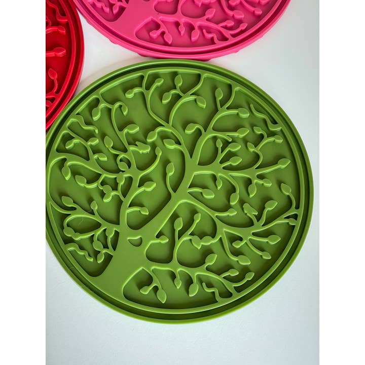 Doggotique - Wholesale Pet Food Mat - Dog - DOG LICK MAT OLD OAK, Silicone Lick Mat, Activity For Dogs