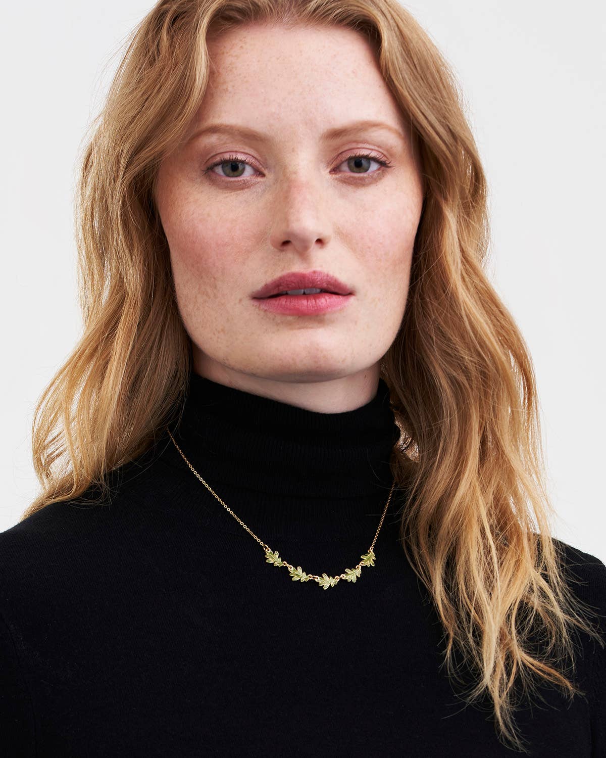 Fable England - Wholesale Pendant/charm necklace - Oak Leaf Gold Choker Necklace2