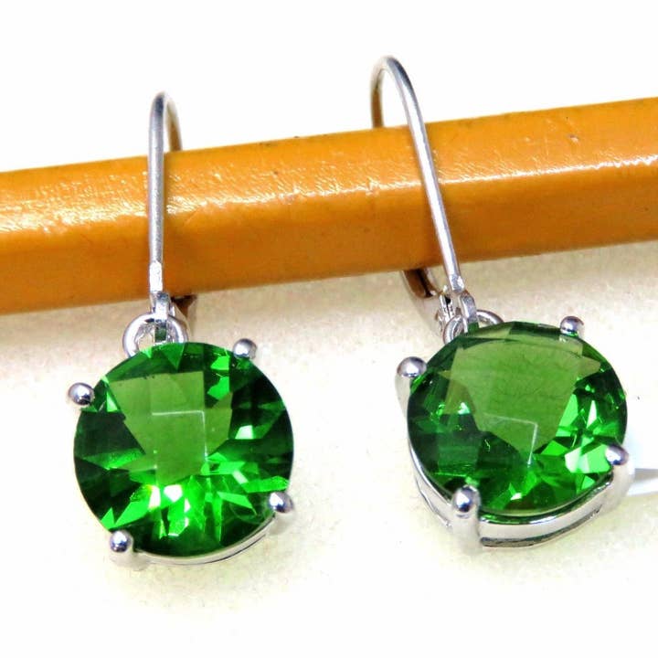Twan Kee Jewelry - Venta al por mayor Pendientes colgantes - Pendientes colgantes de helenita verde Mt St Helens E81010L2