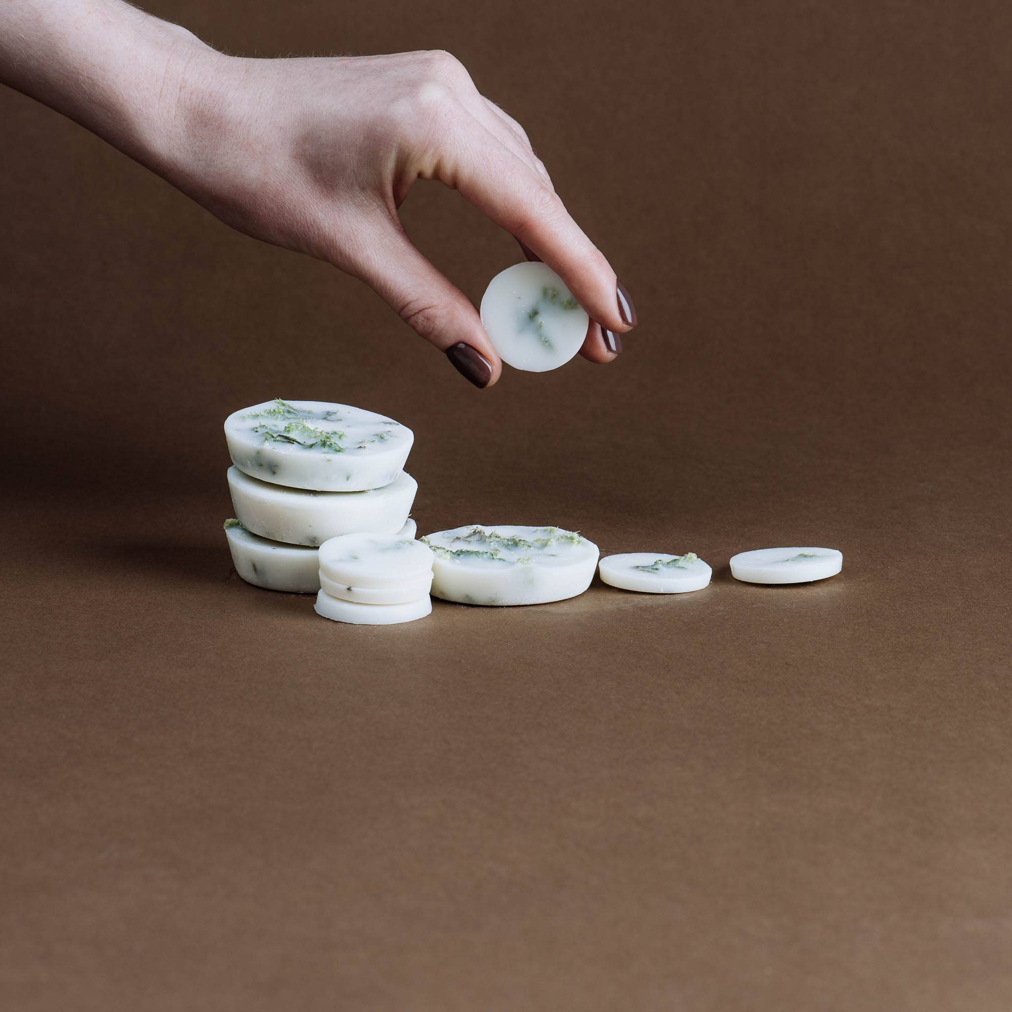 the MUNIO – wholesale Wax melt – MOSS SCENTED WAX ROUNDS