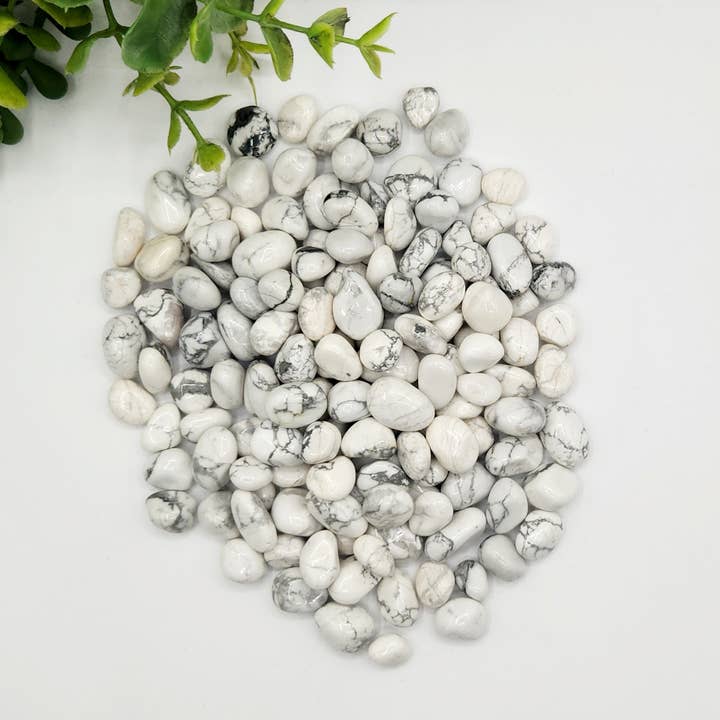 Meraki Gemstones – Pedra/cristal espiritual por atacado – Pedras Roladas de Howlite Branca 10-20mm (0,5kg/1,1lbs)2