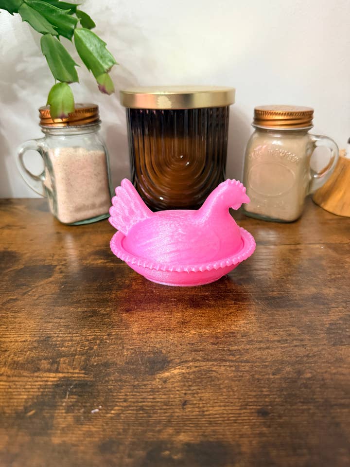 Hen on a nest trinket dish for wholesale by Eastbrook Trading